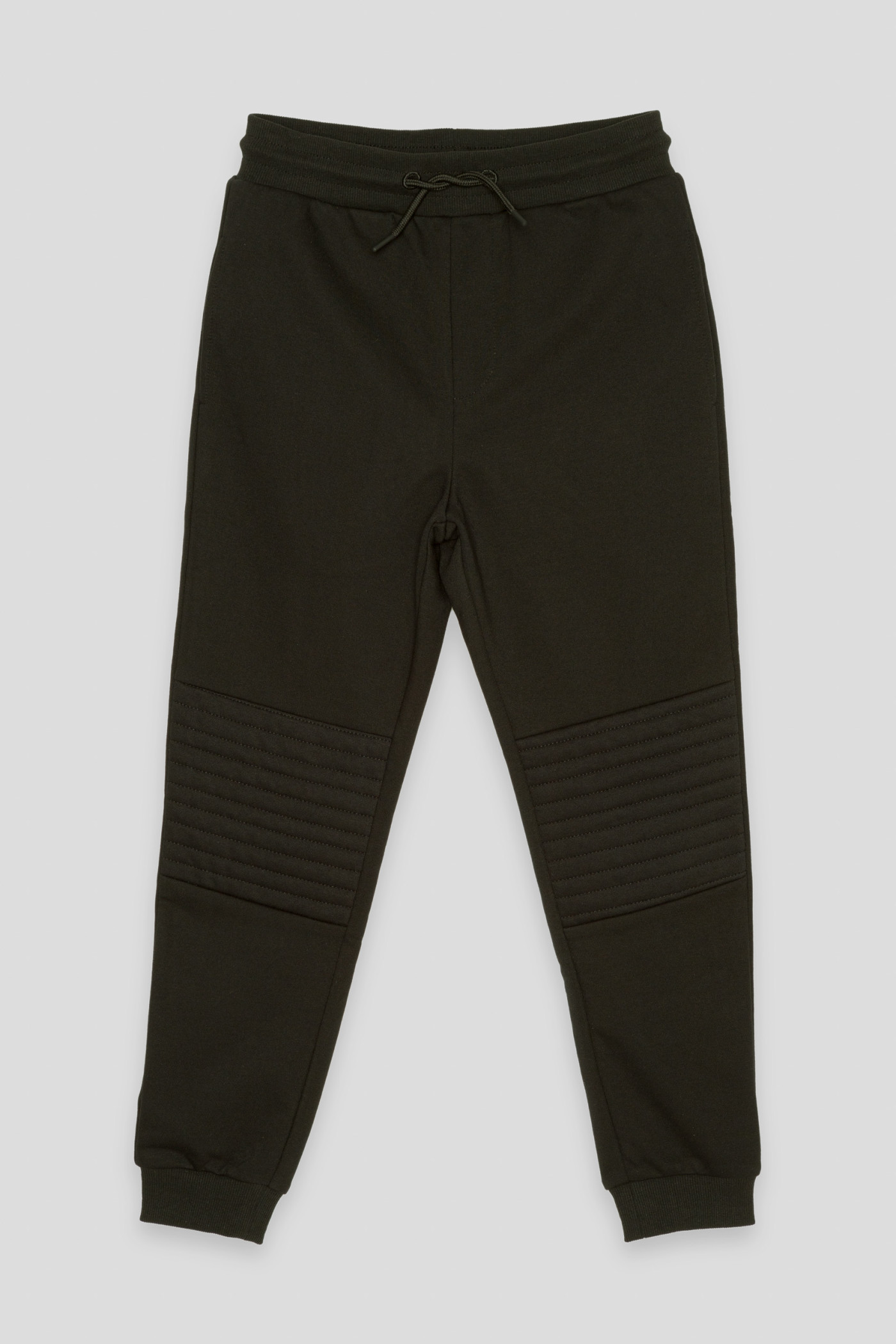 Czarne spodnie typu joggery