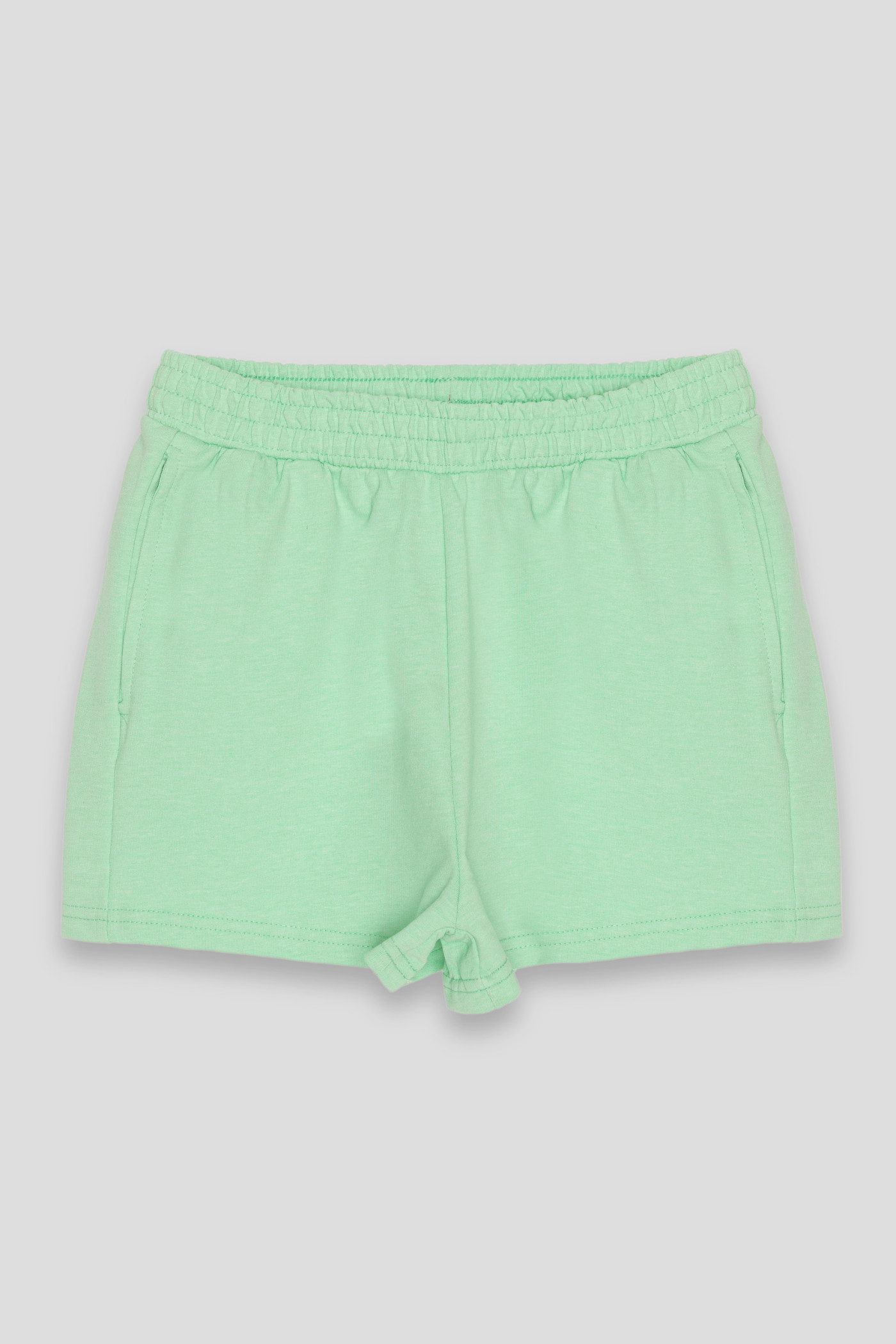 Miętowe dresowe krótkie spodenki