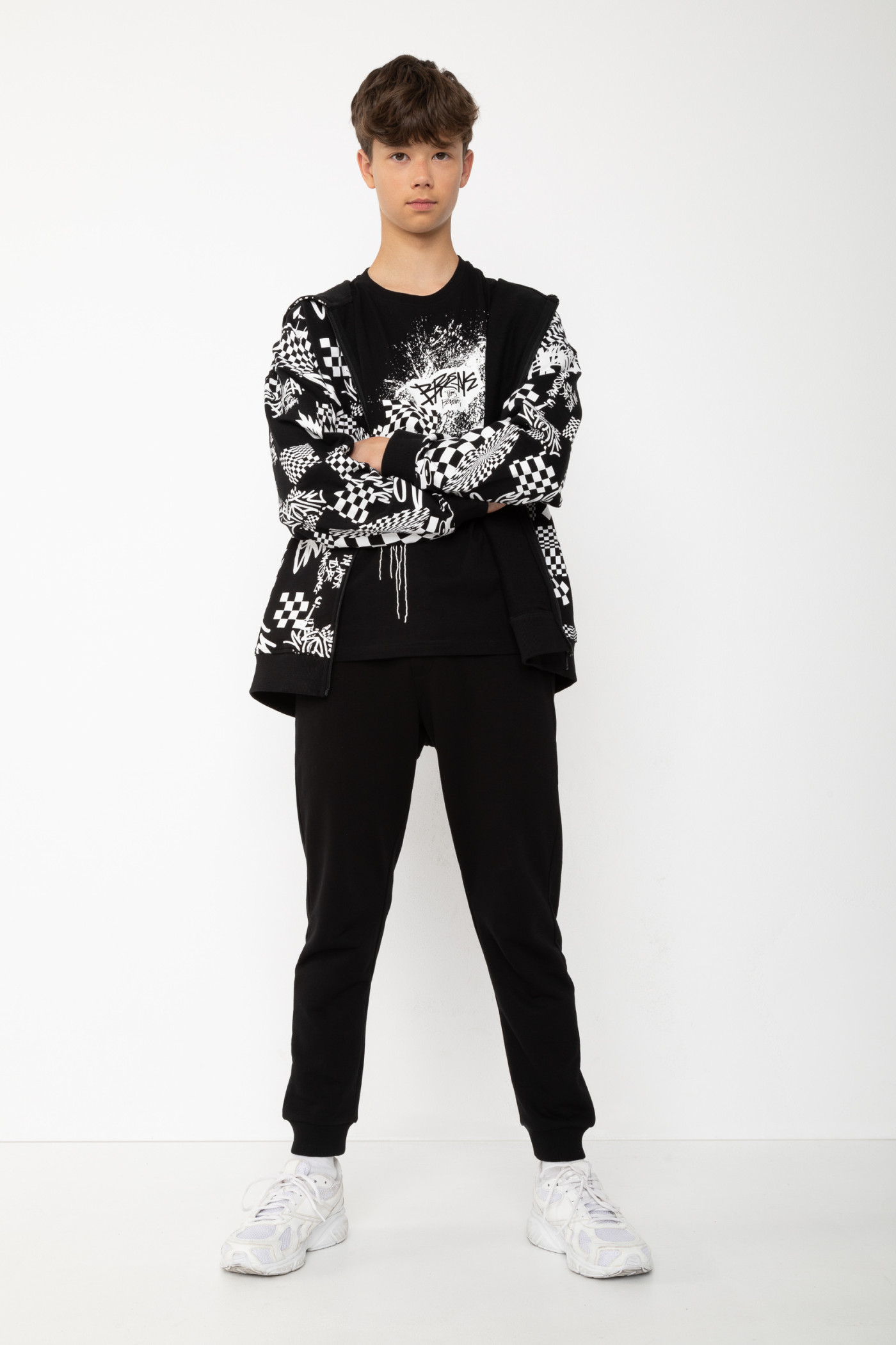 Czarny T-shirt z nadrukiem