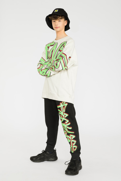 Czarne dresowe spodnie RECKLESS