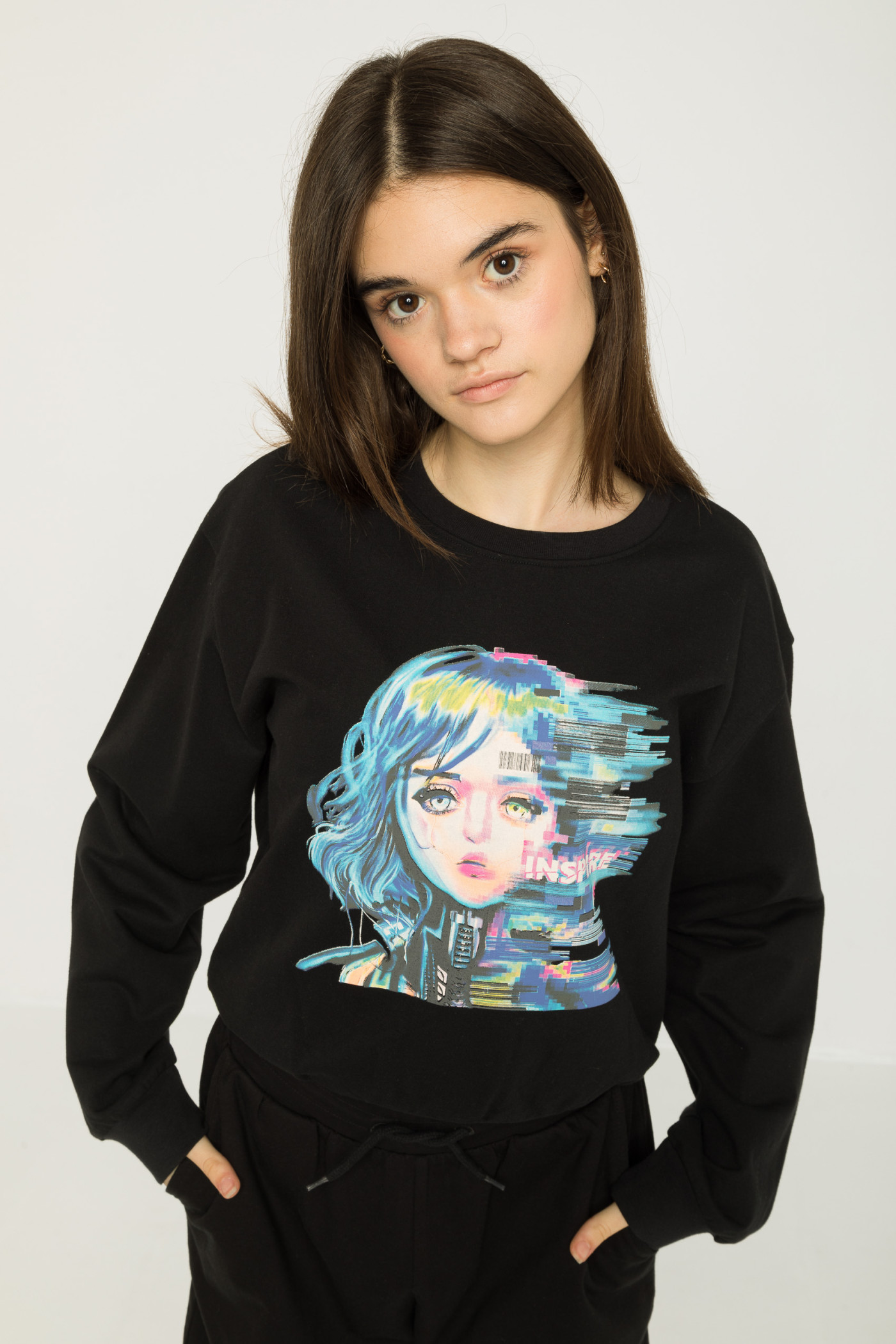 Czarna bluza dresowa z nadrukiem