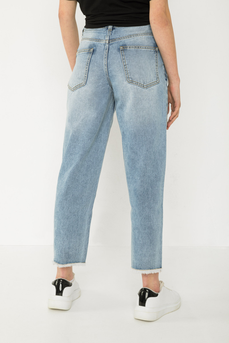 Niebieskie jeansy typu SLOUCHY