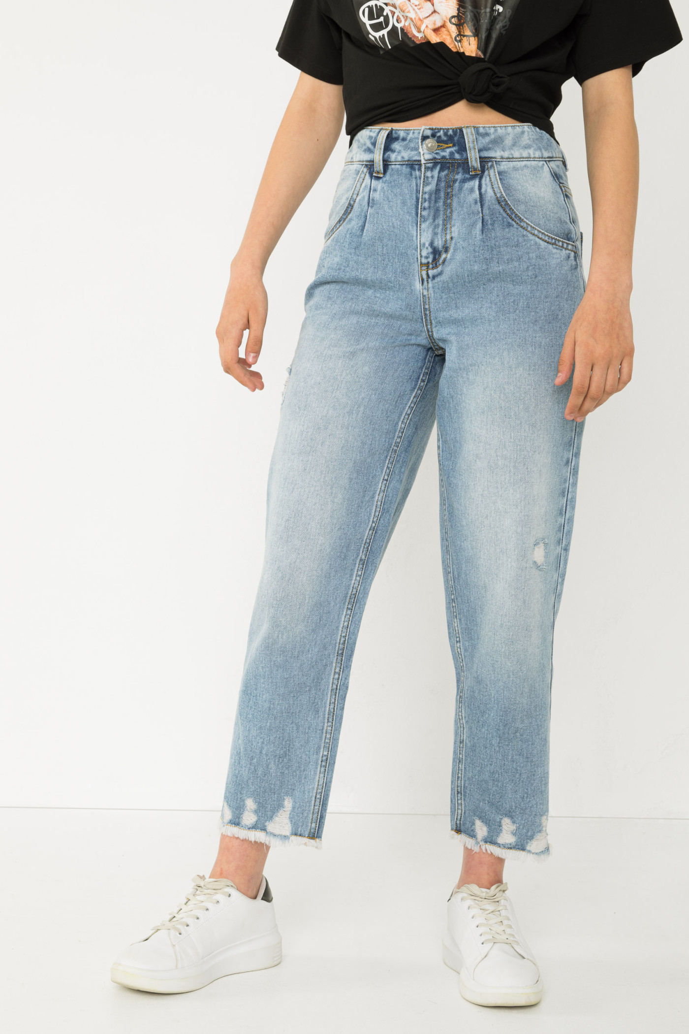 Niebieskie jeansy typu SLOUCHY