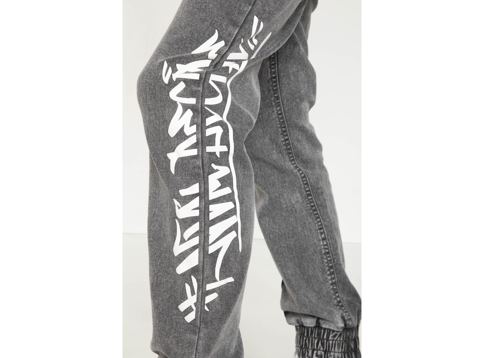 Szare jeansowe spodnie typu JOGGER