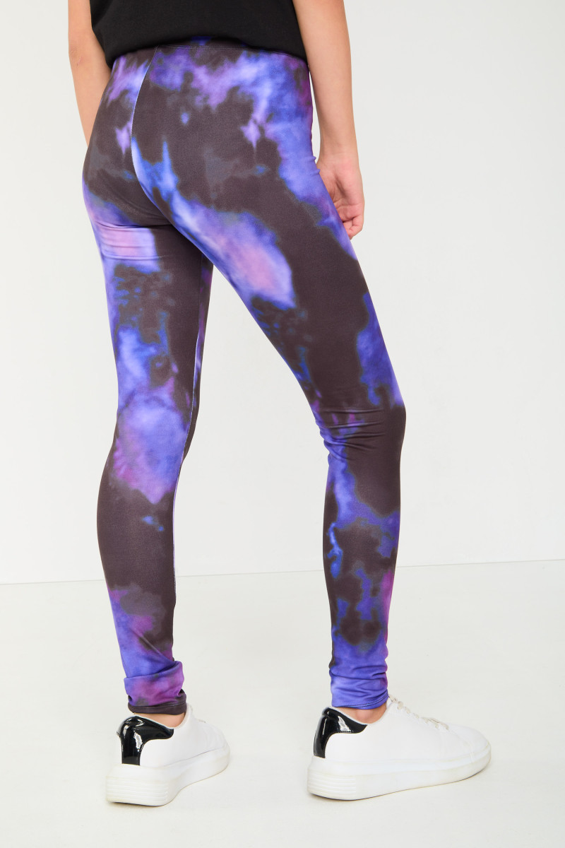 Wielobarwne legginsy z nadrukiem tie dye