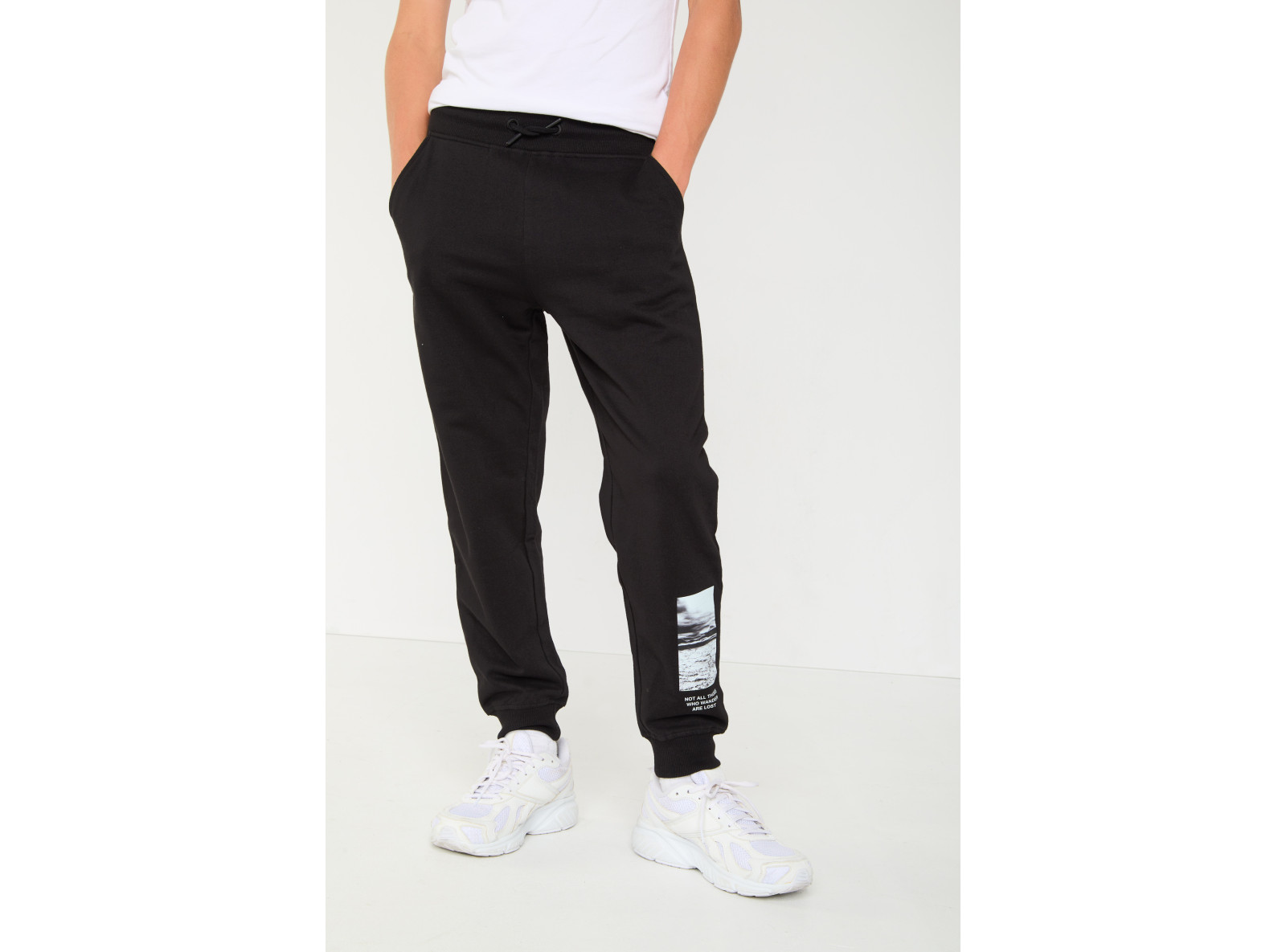 Czarne spodnie dresowe