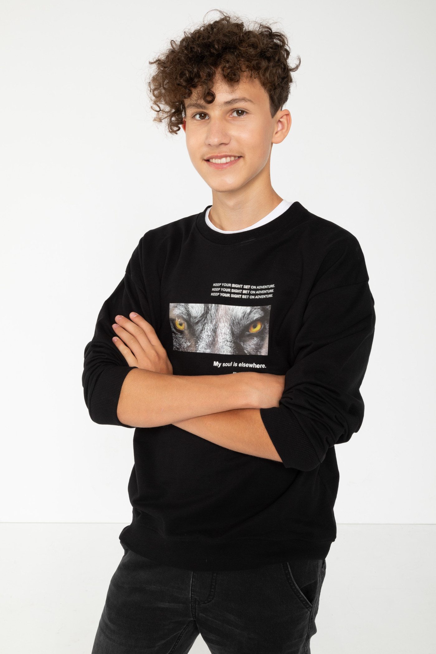 Czarna bluza dresowa z nadrukiem