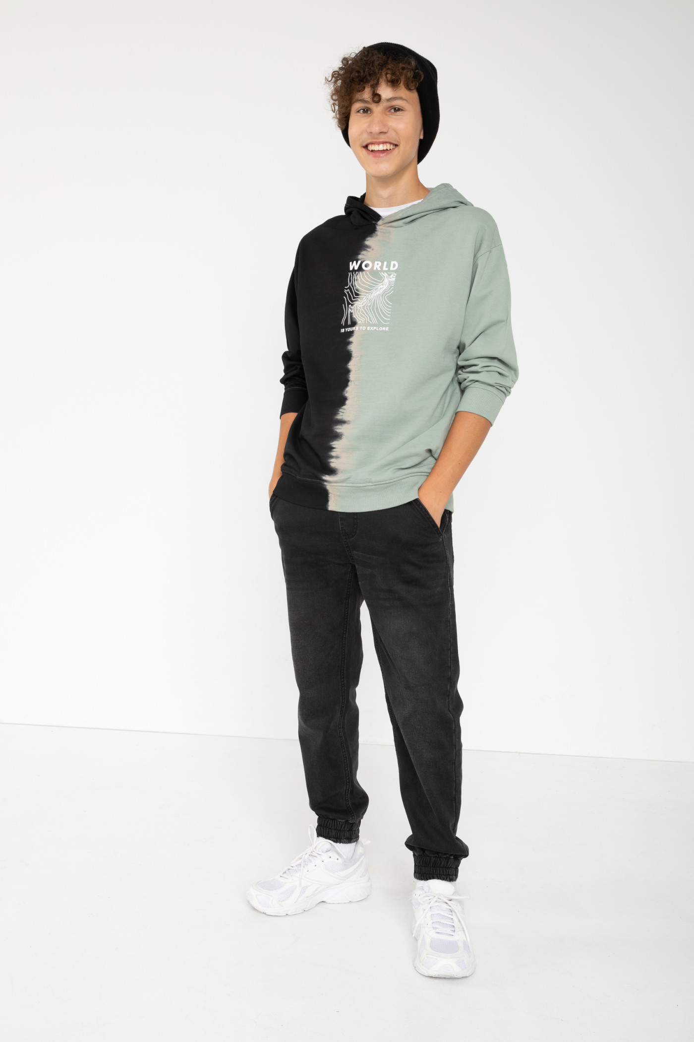 Czarno-zielona bluza dresowa tie dye z kapturem