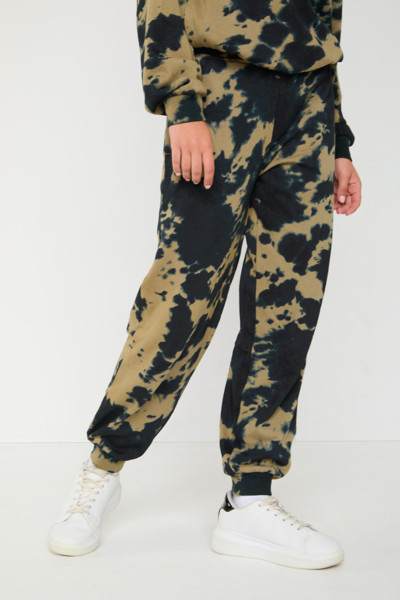 Czarno-zielone spodnie dresowe tie dye