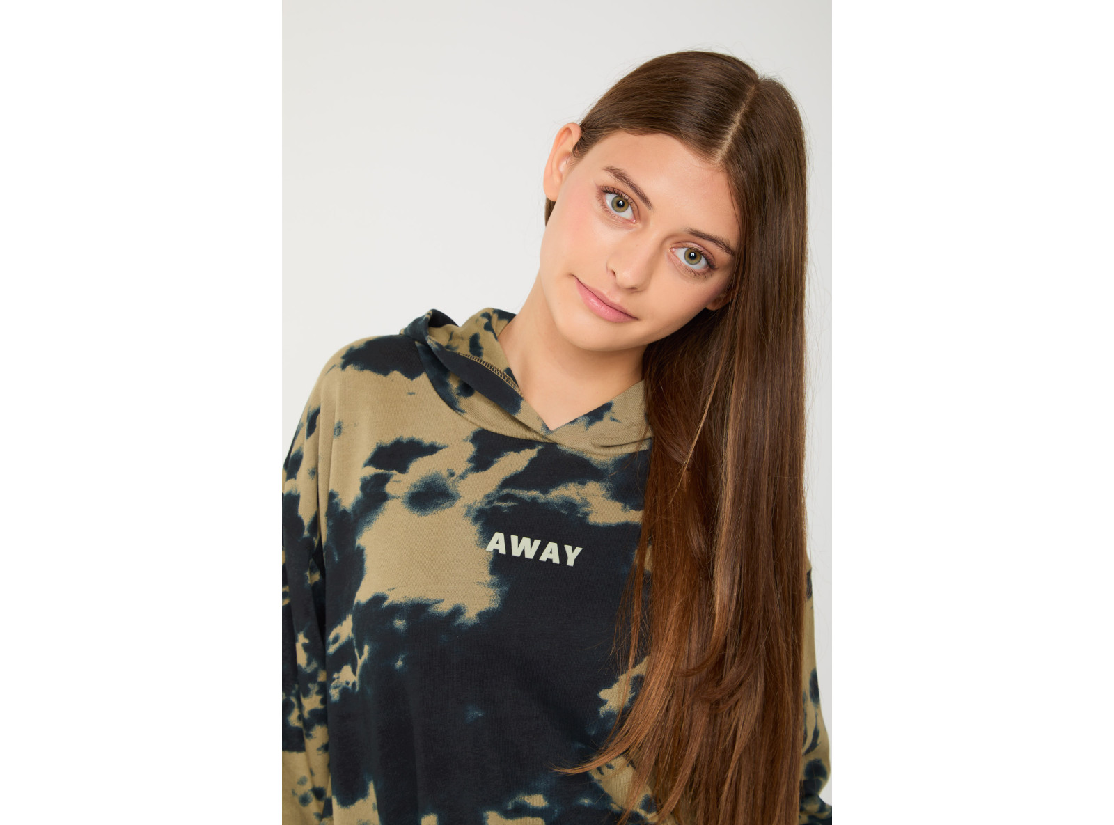 Czarno-zielona bluza dresowa tie dye z kapturem
