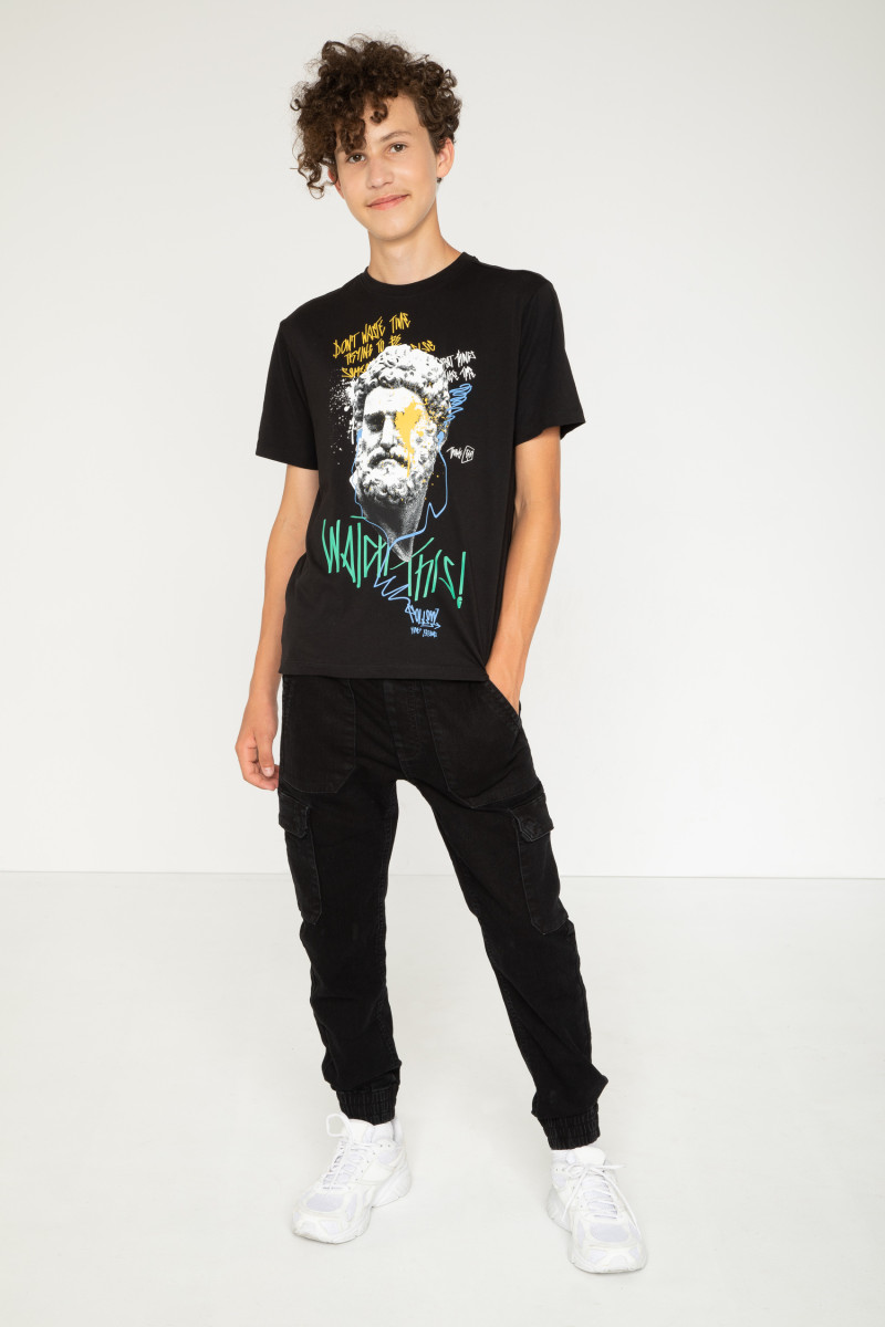Czarne jeansowe spodnie jogger