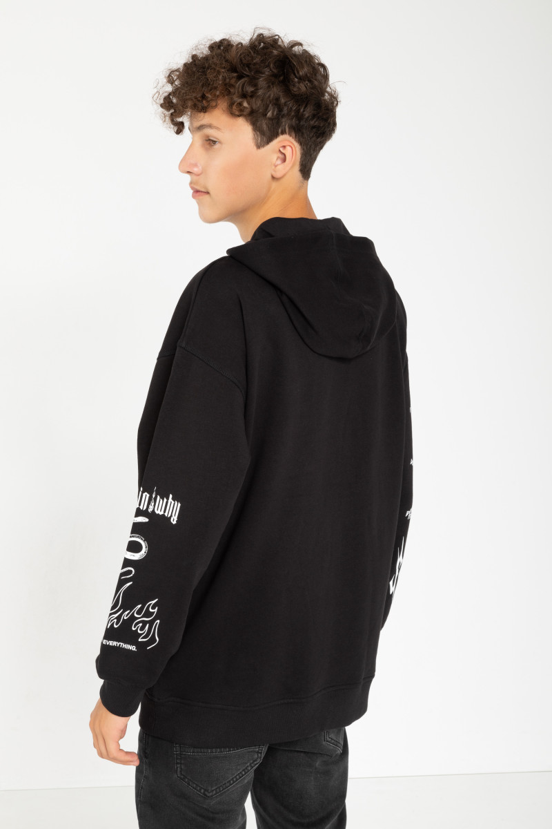 Czarna bluza dresowa z kapturem i nadrukami