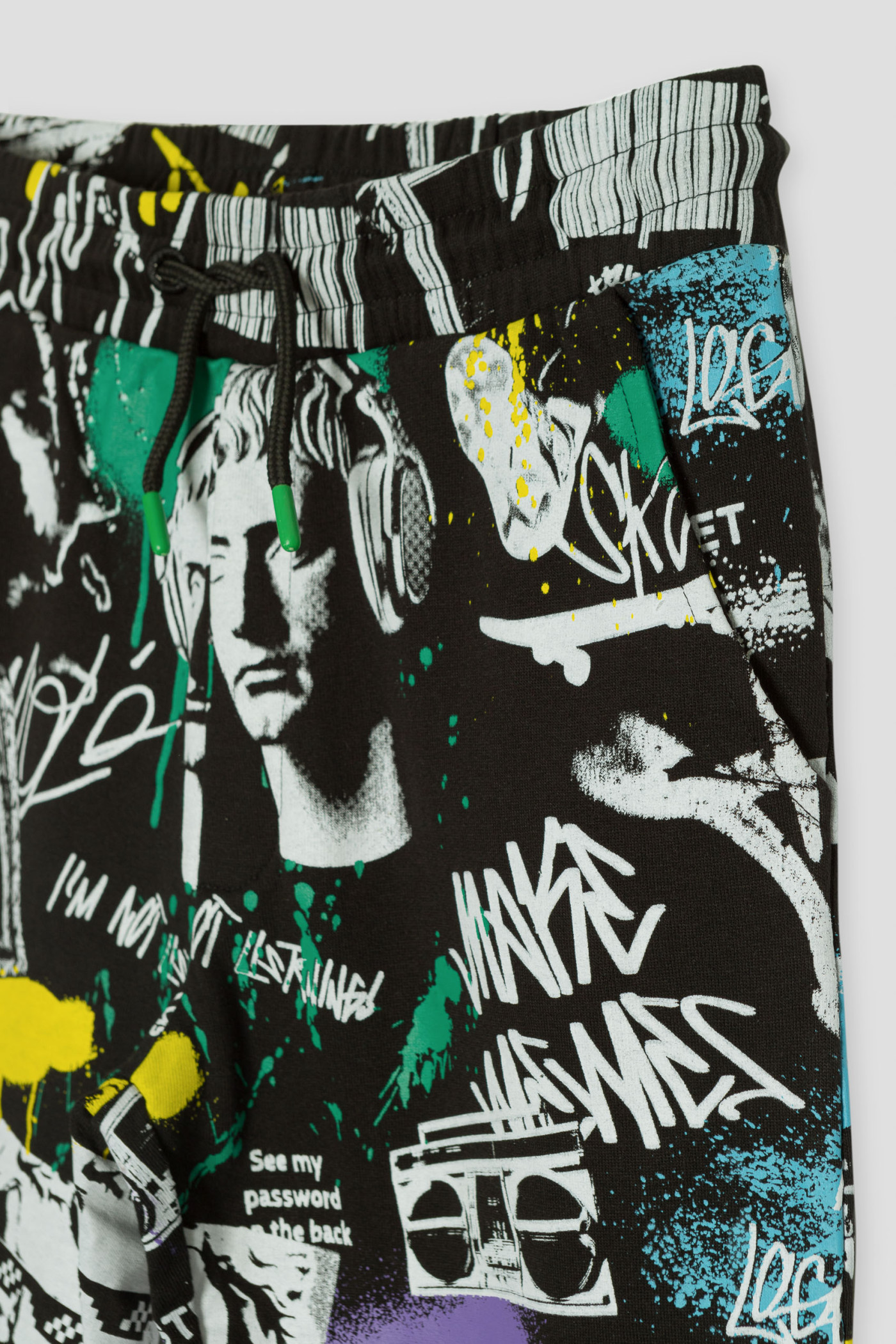 Czarne wzorzyste spodnie dresowe