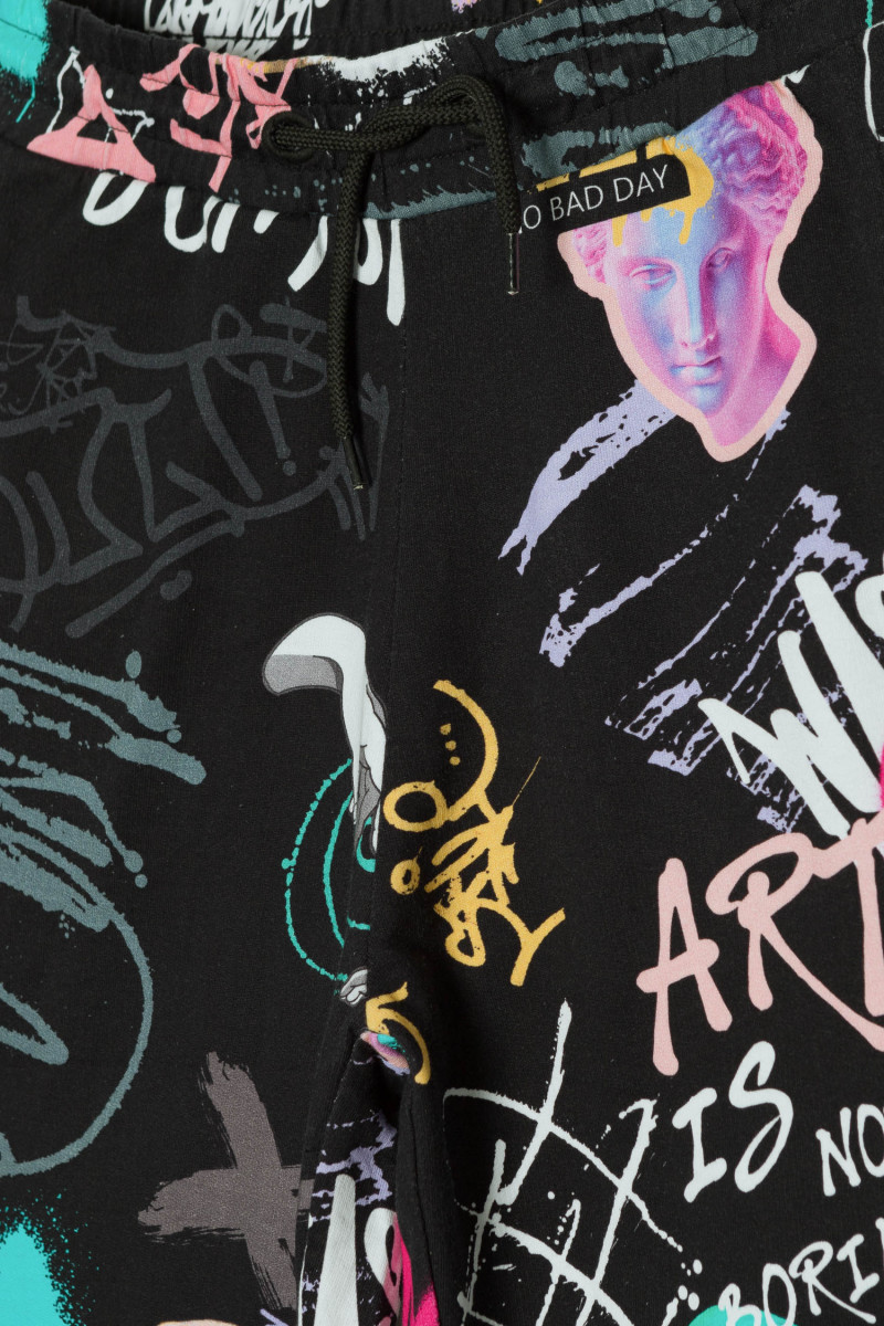 Czarne wzorzyste spodnie dresowe
