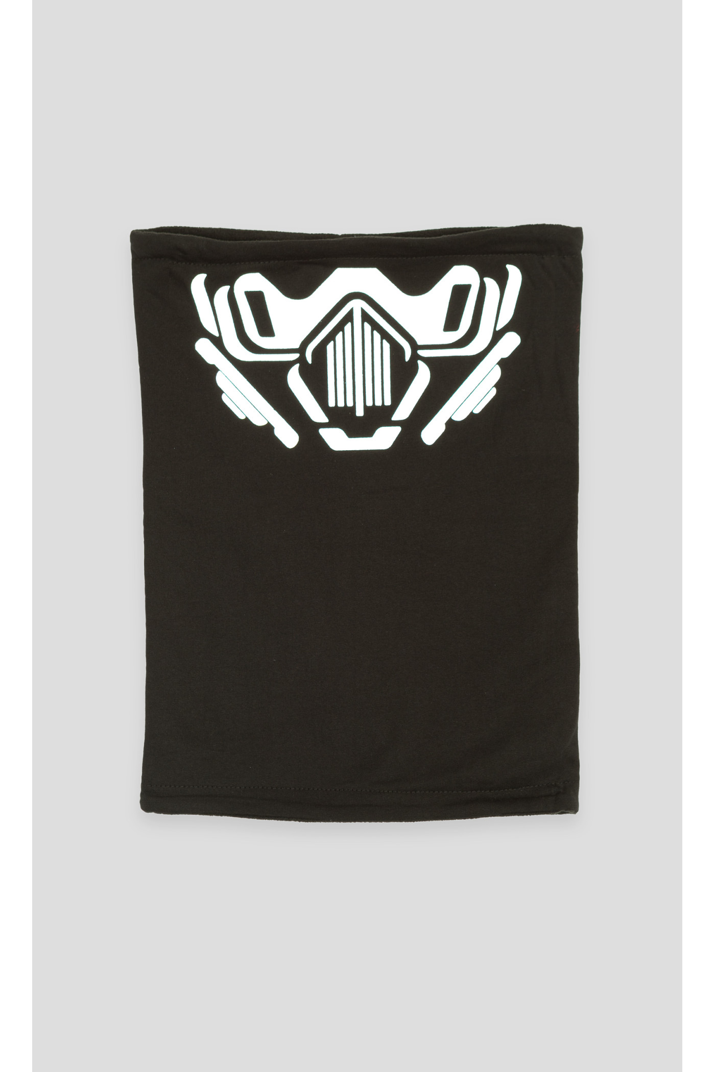 Czarny komin pod szyję z nadrukiem