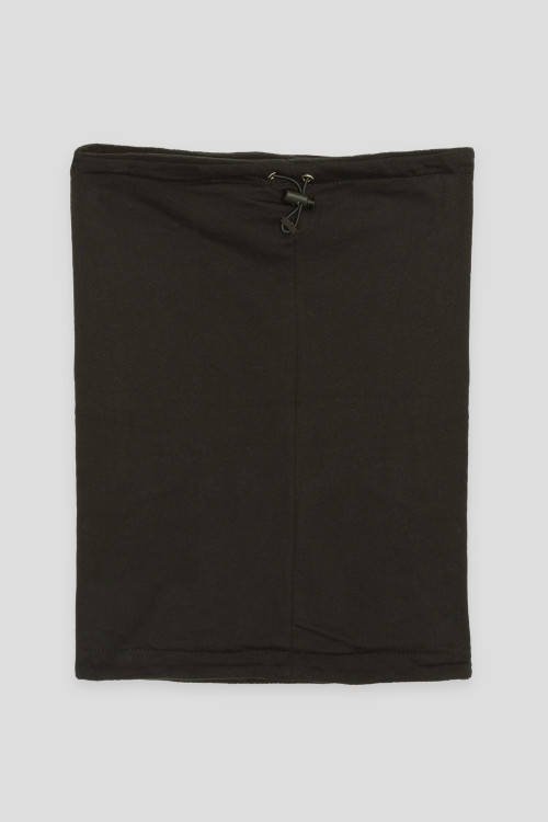 Czarny komin pod szyję z nadrukiem