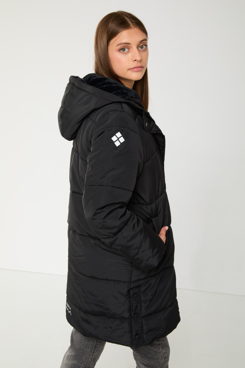 Czarna przedłużana ocieplana kurtka z kapturem