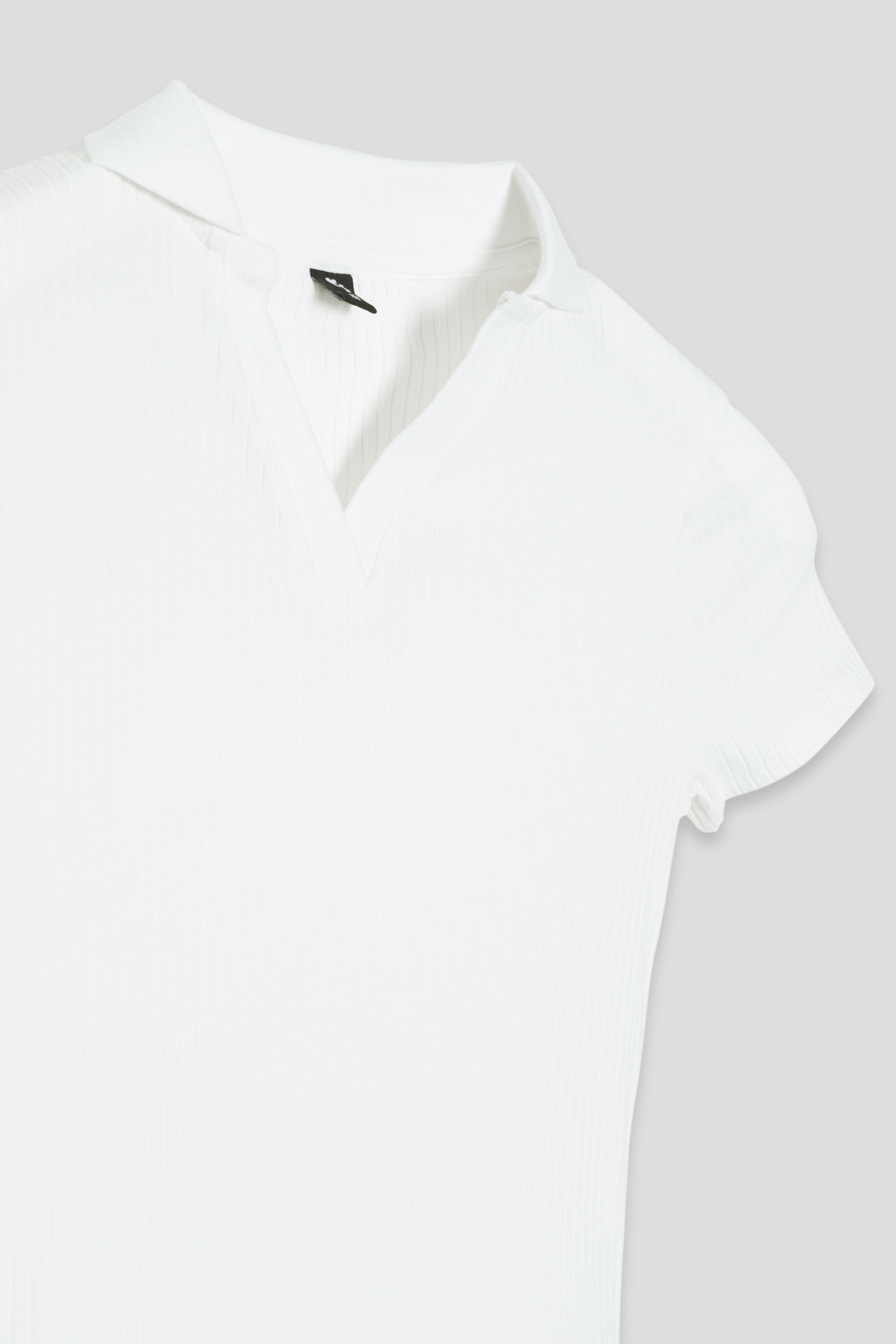 Biała bluzka z kołnierzykiem