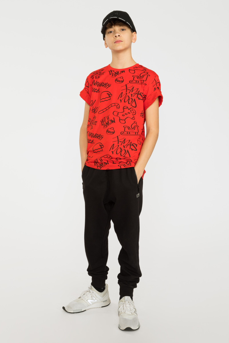 Czerwony T-shirt ze świątecznymi nadrukami, czerwony