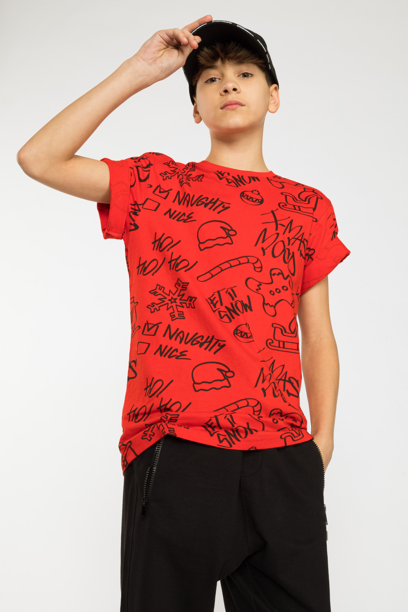 Czerwony T-shirt ze świątecznymi nadrukami