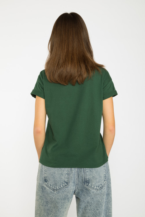 Zielony T-shirt ze świątecznym nadrukiem