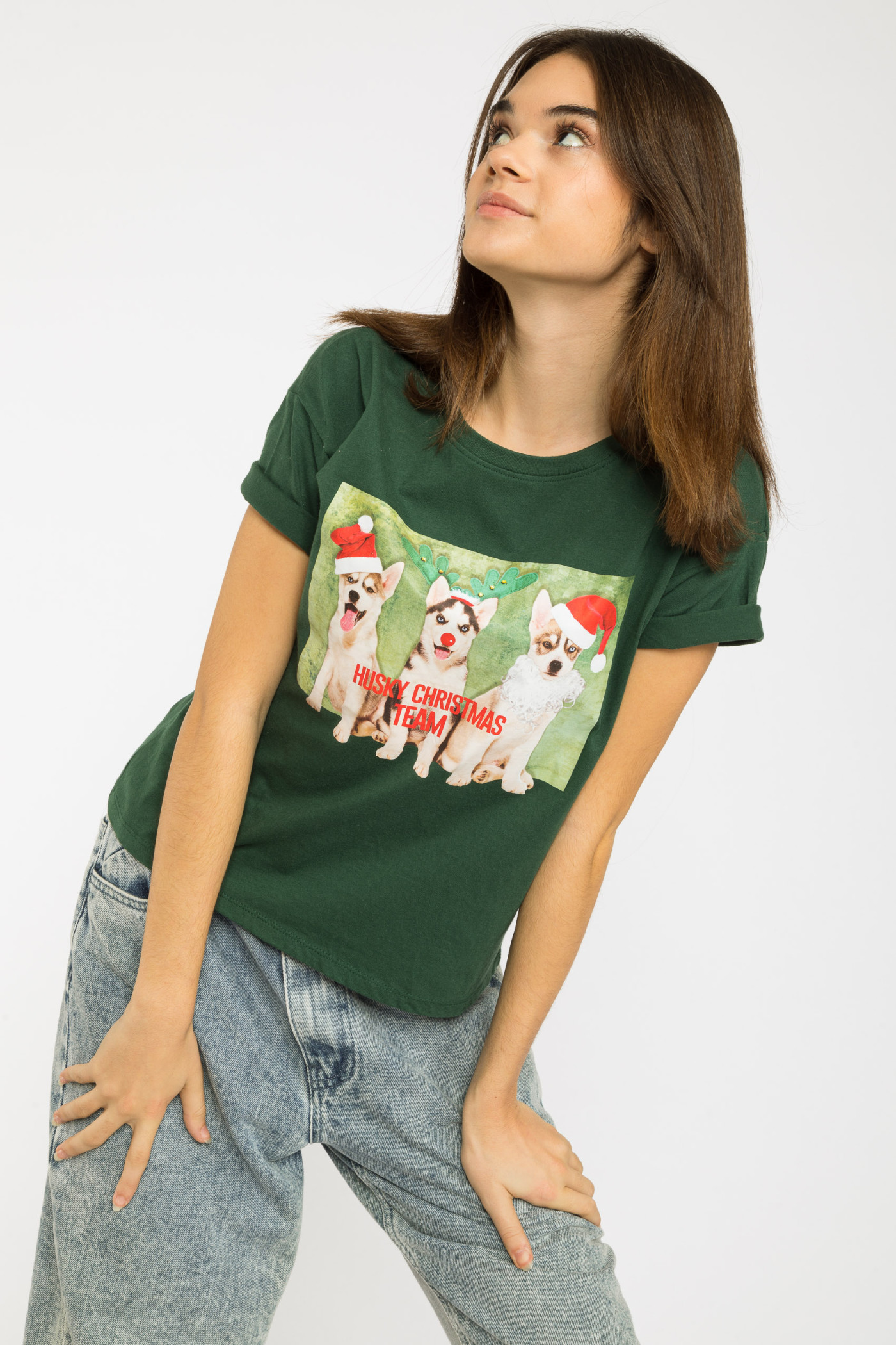 Zielony T-shirt ze świątecznym nadrukiem