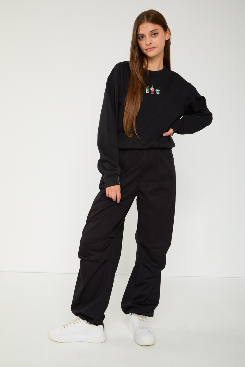 Czarna bluza dresowa z  nadrukiem, czarny