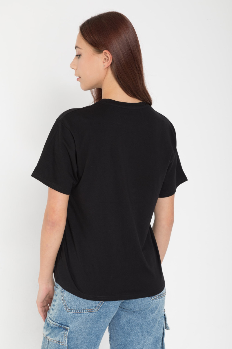 Czarny T-shirt z nadrukiem z przodu