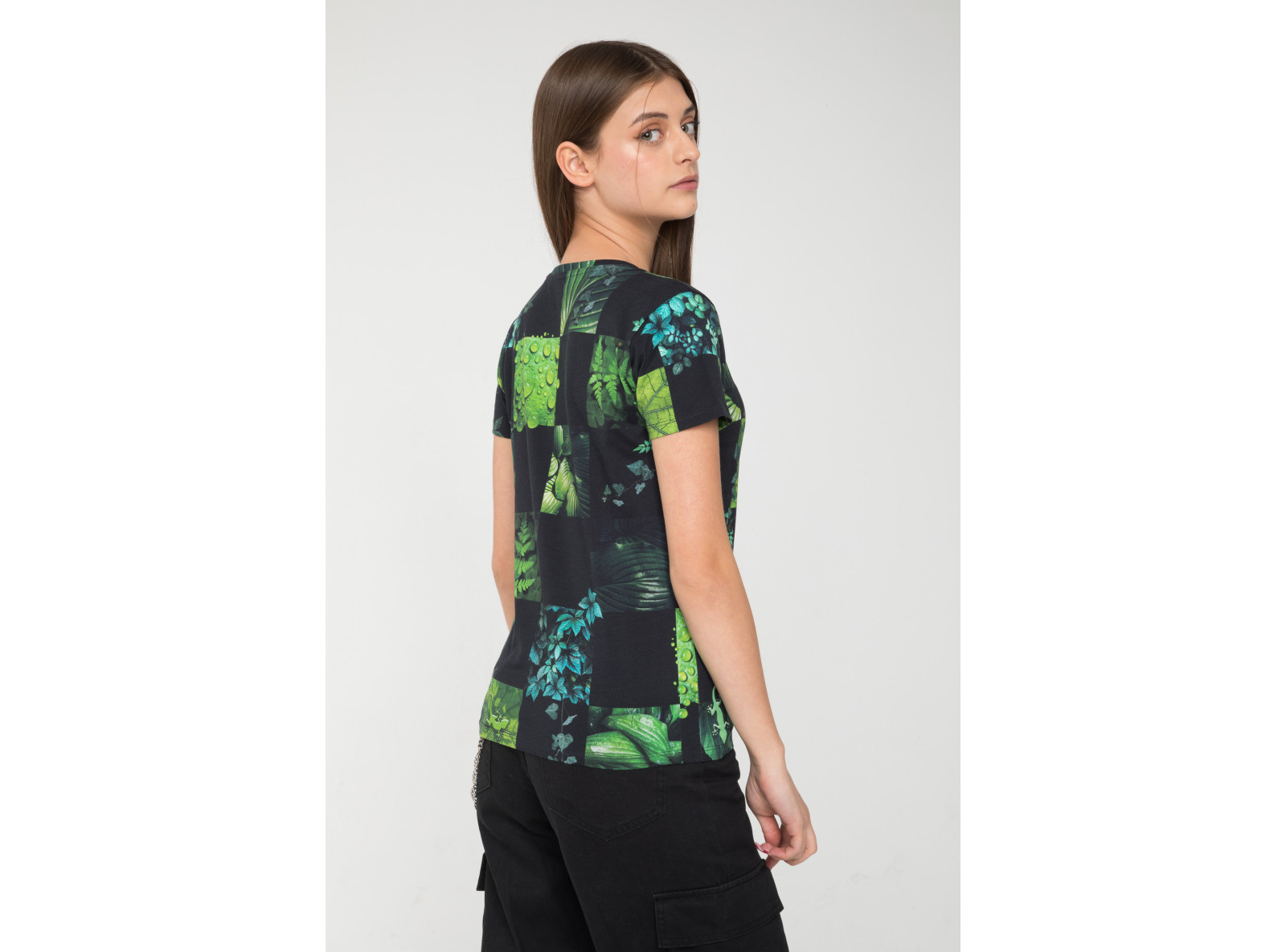 Czarny T-Shirt z nadrukiem w kolorze soczystej zieleni