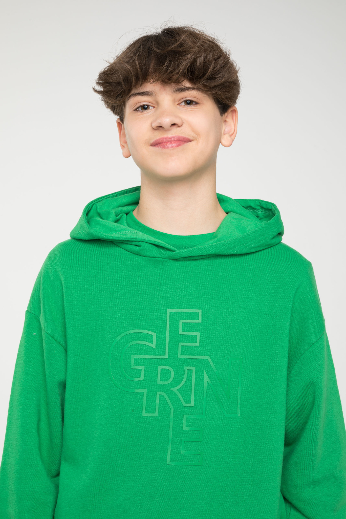 Zielona bluza z kapturem z nadrukiem z przodu