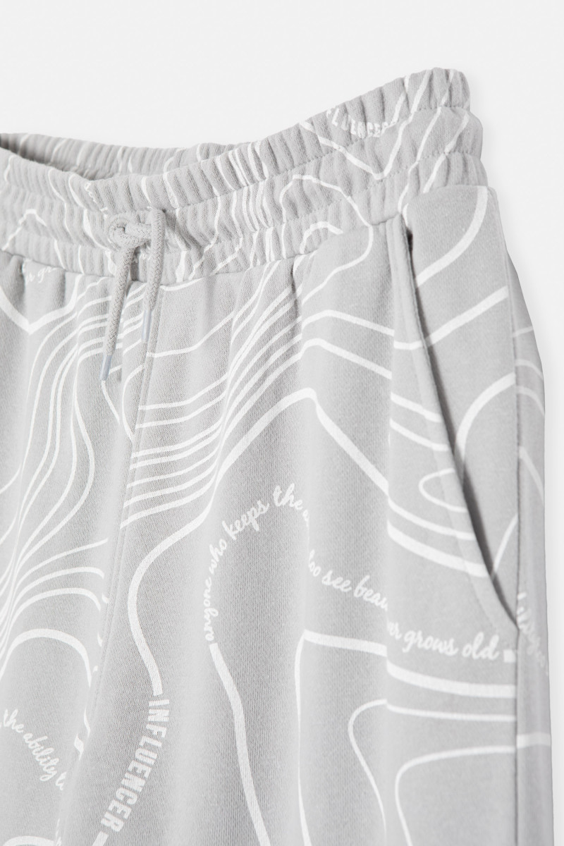 Szare spodnie na gumce w graficzny wzór