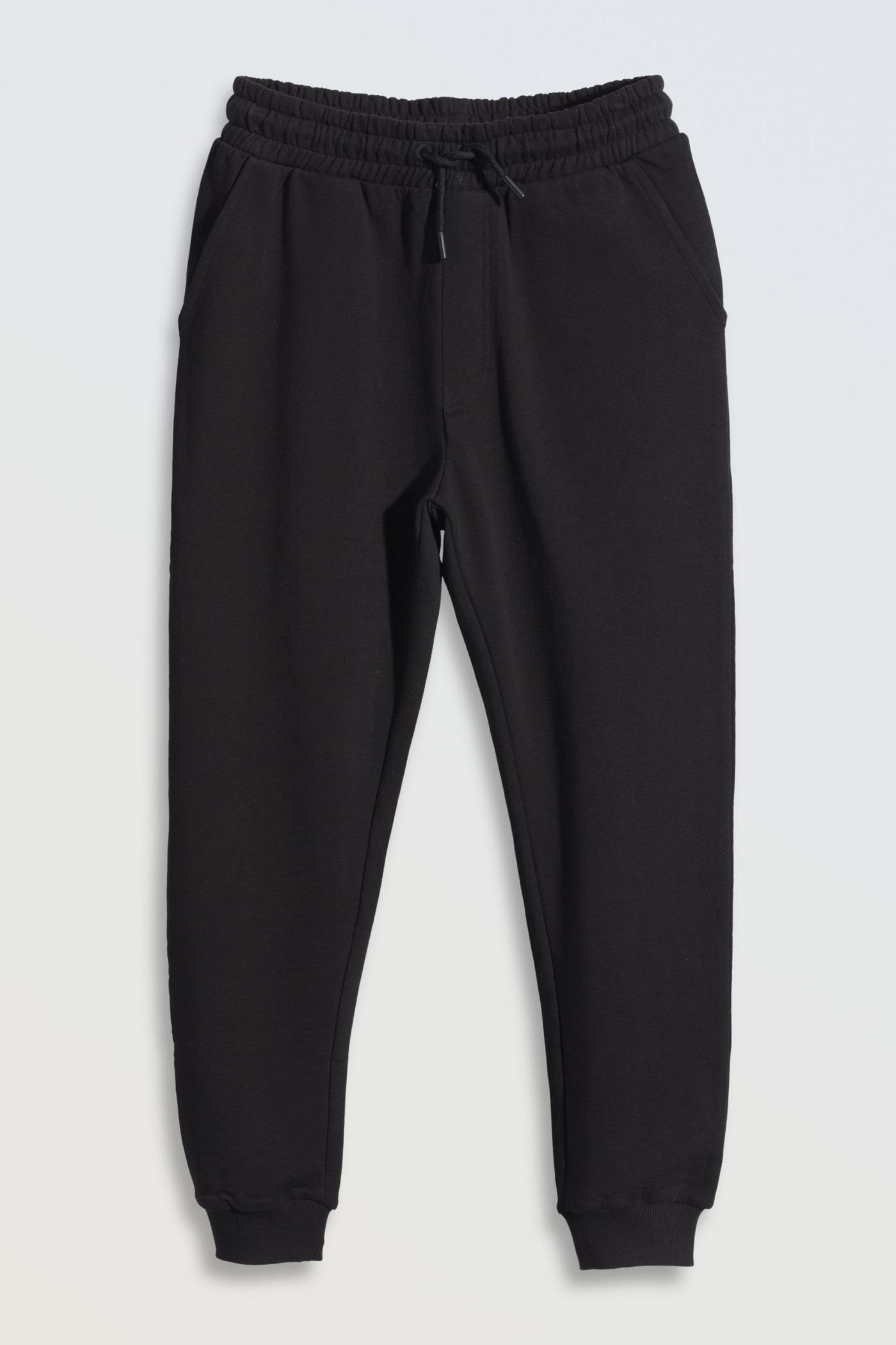 Czarne spodnie dresowe z nadrukiem z tyłu