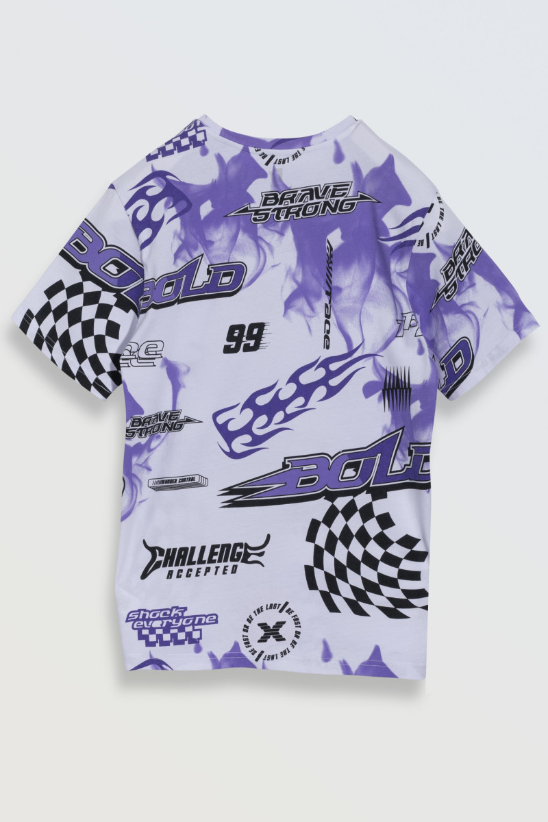 Biały T-shirt z kolorowym nadrukiem na całości