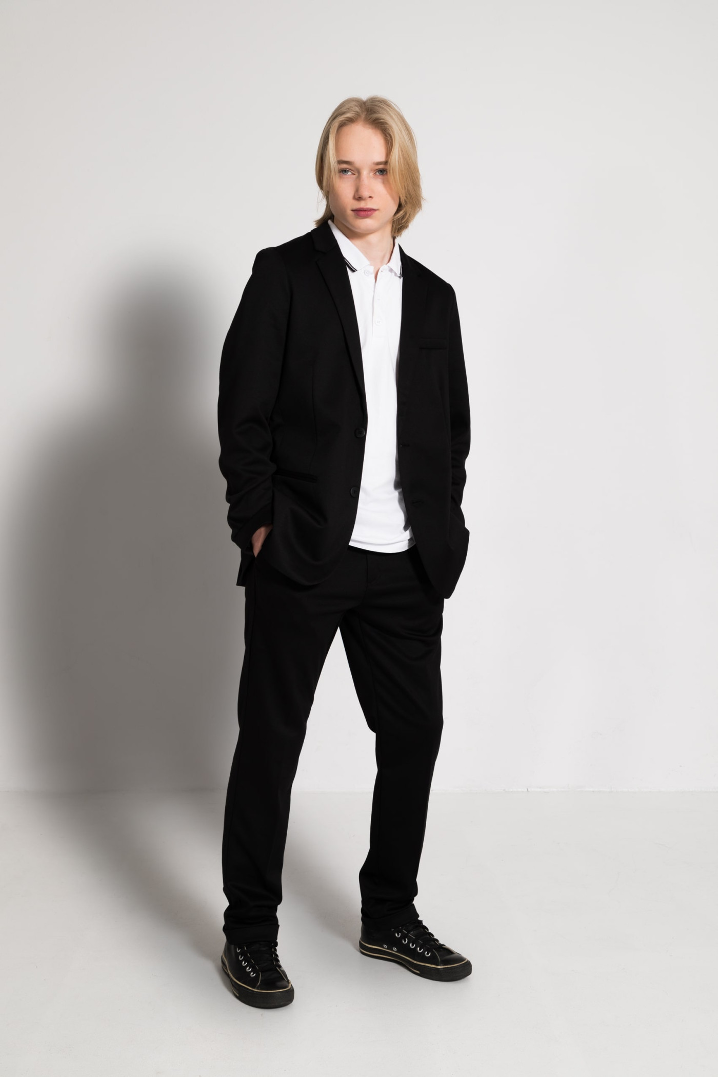 Czarne spodnie garniturowe