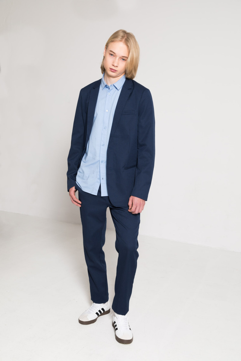 Niebieska koszula o regularnym kroju z długim rękawem, niebieski