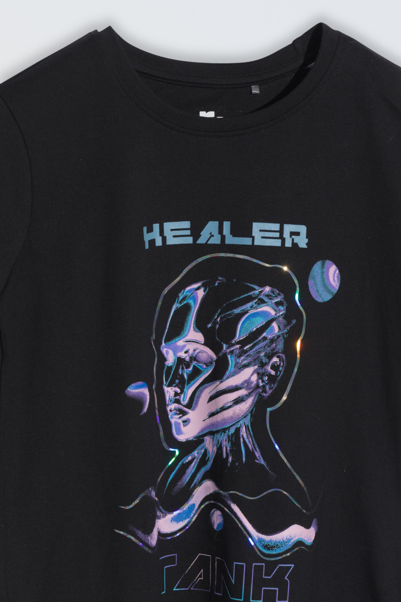 Czarny T-Shirt z kolorowym nadrukiem z przodu, czarny