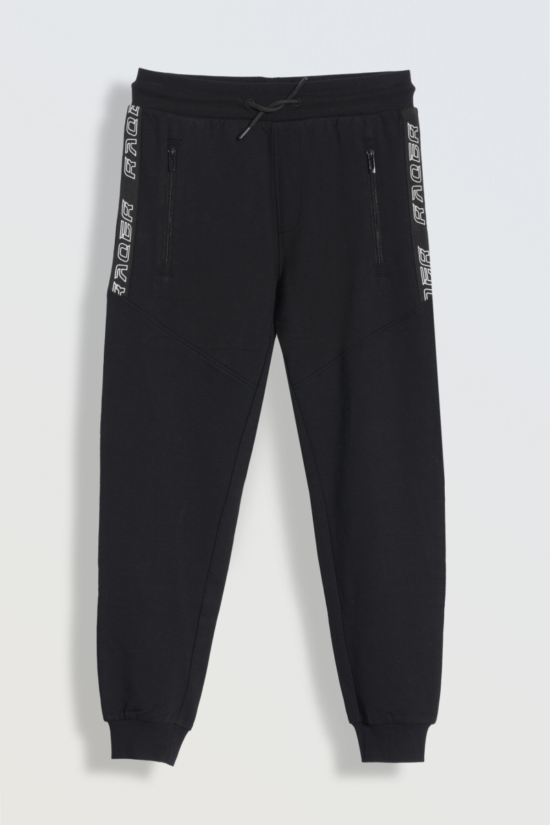 Czarne spodnie dresowe z napisami przy kieszeniach