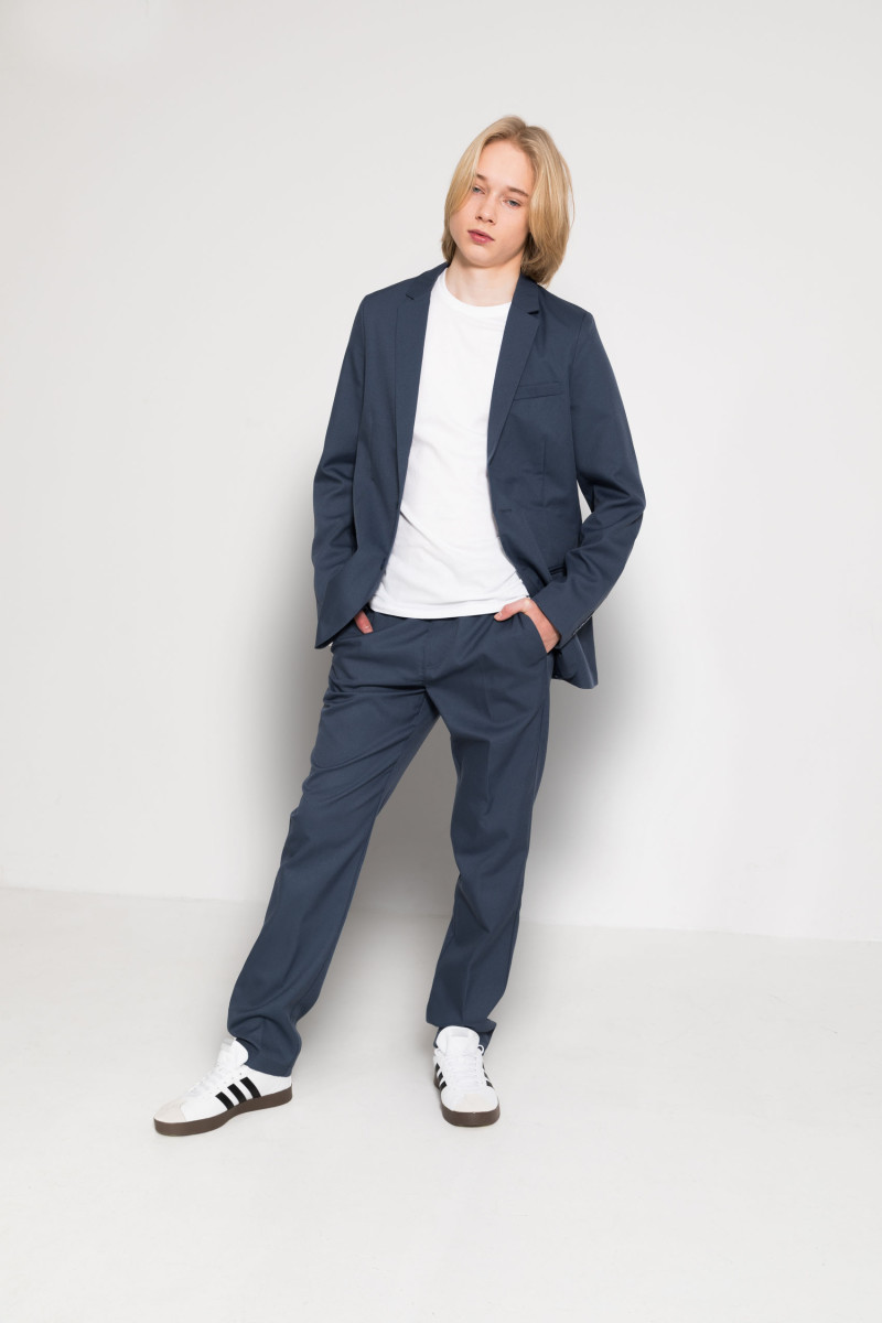 Niebieska marynarka garniturowa z tkaniny melanż, niebieski