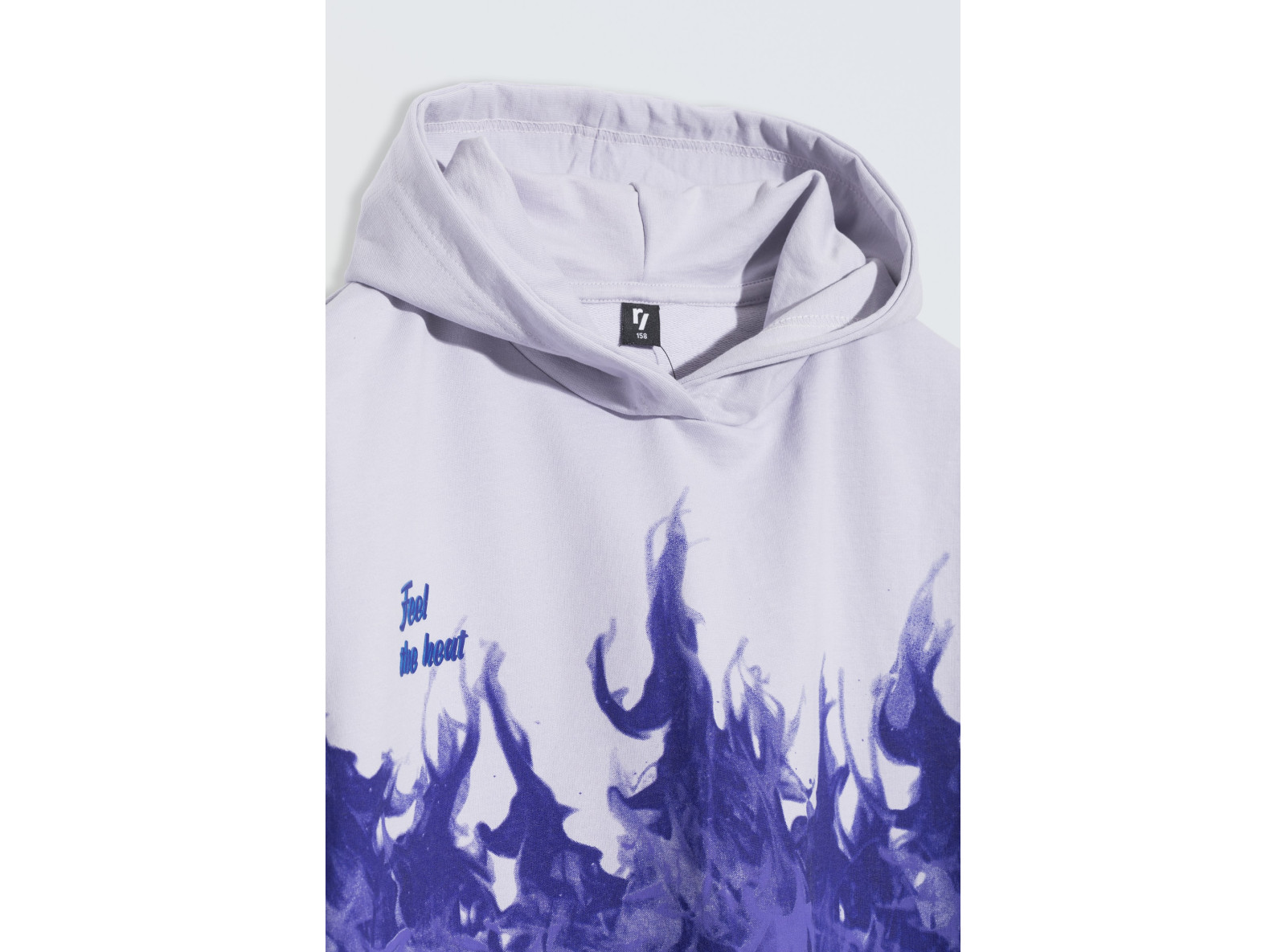 Bluza z kapturem w odcieniach fioletu z nadrukiem