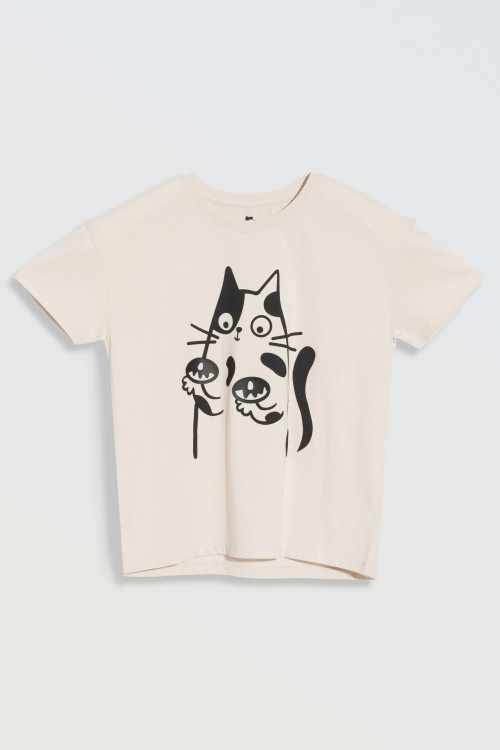 Beżowy t-shirt z kontrastowym nadrukiem z przodu