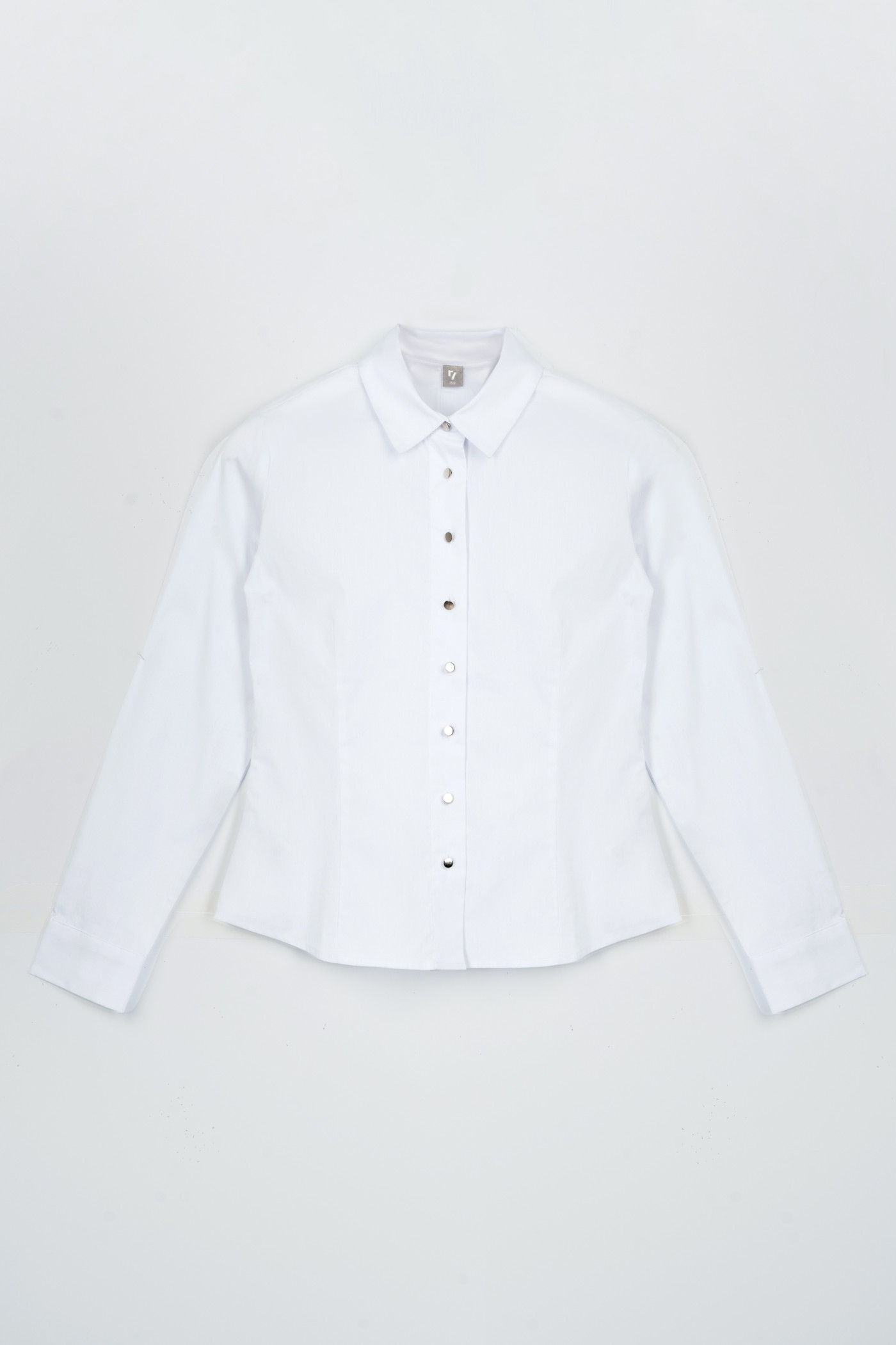 Biała gładka koszula z długim rękawem