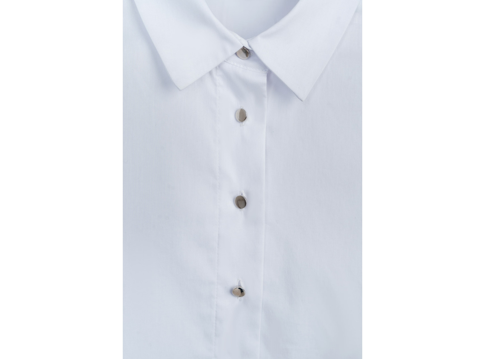 Biała gładka koszula z długim rękawem