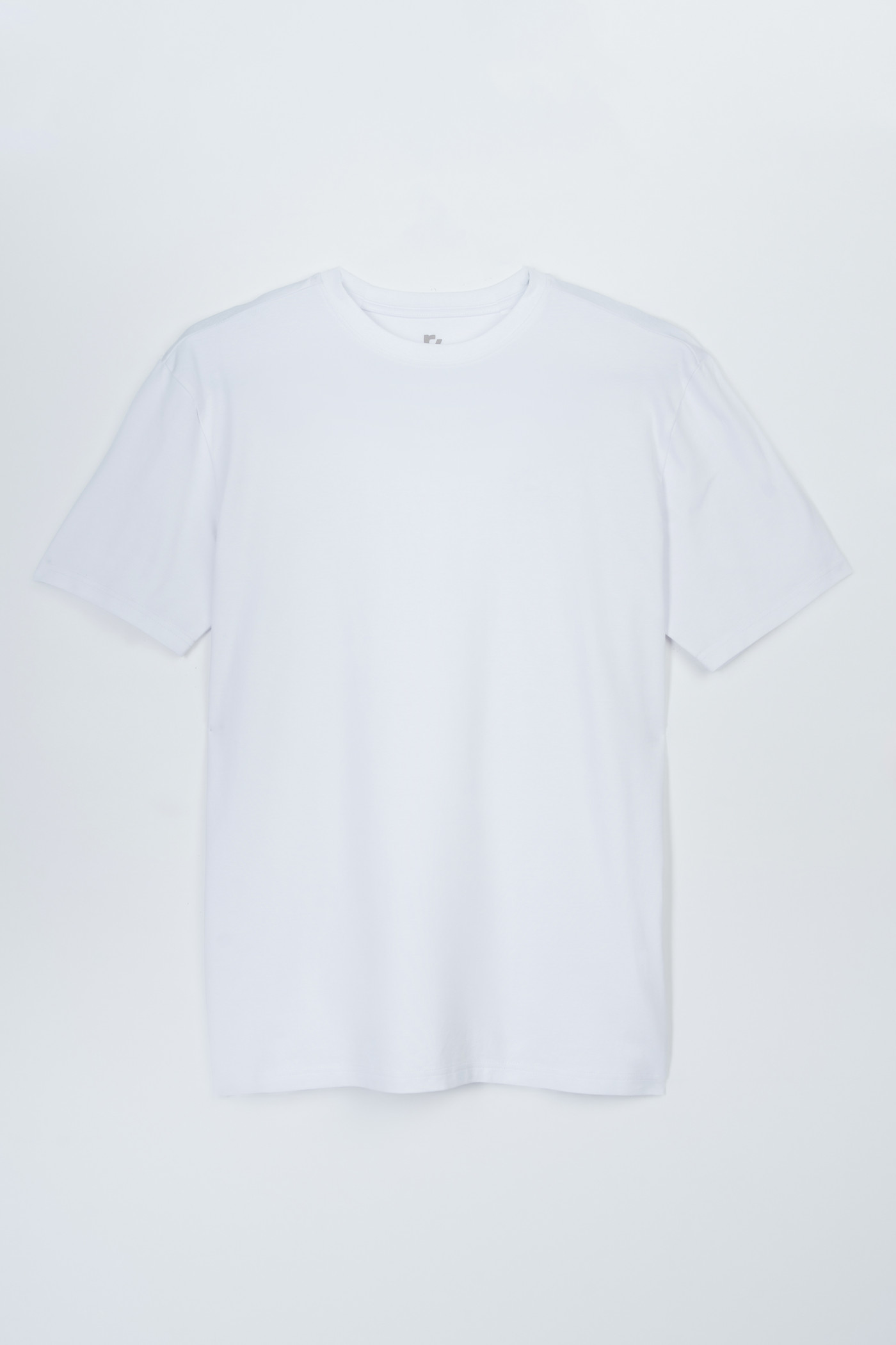 Biały t-shirt bez nadruków