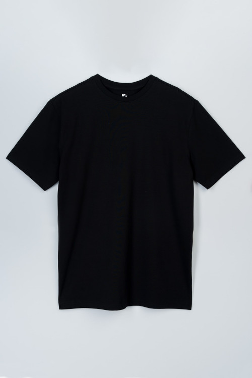 Czarny t-shirt bez nadruków