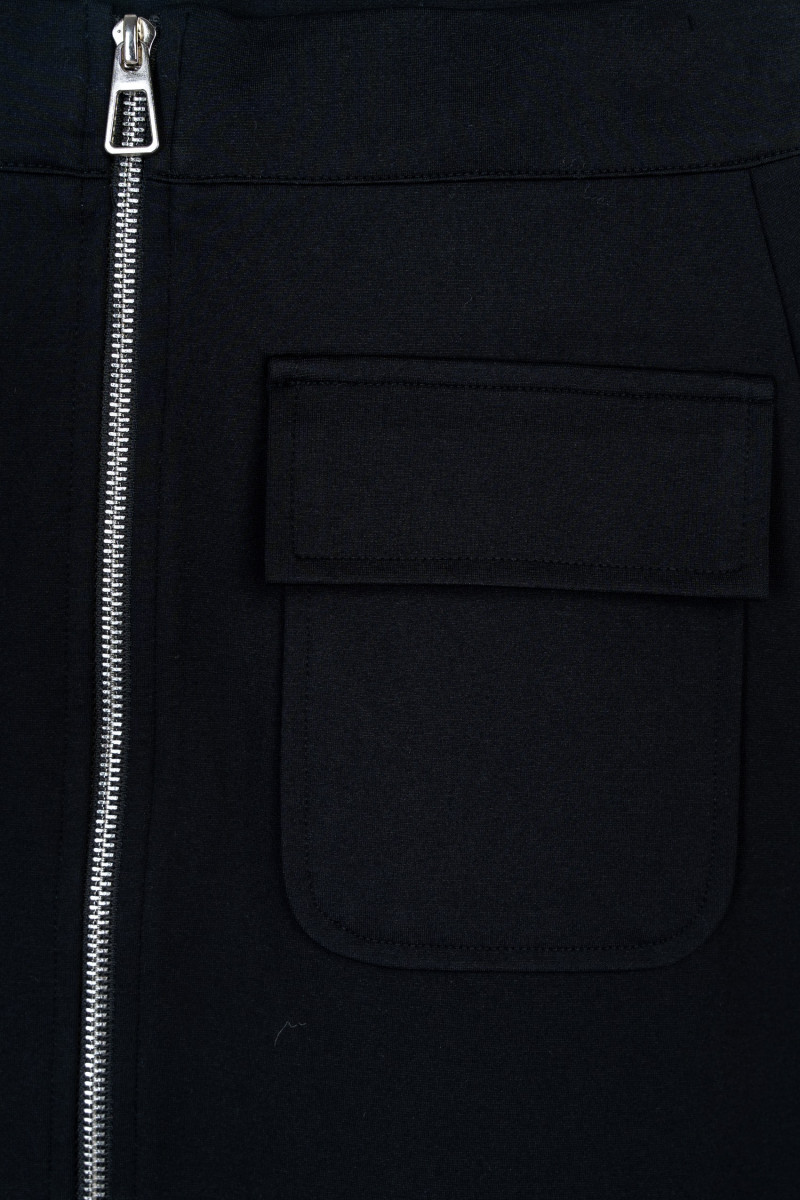 Czarna spódnica MINI z przestrzennymi kieszeniami, czarny