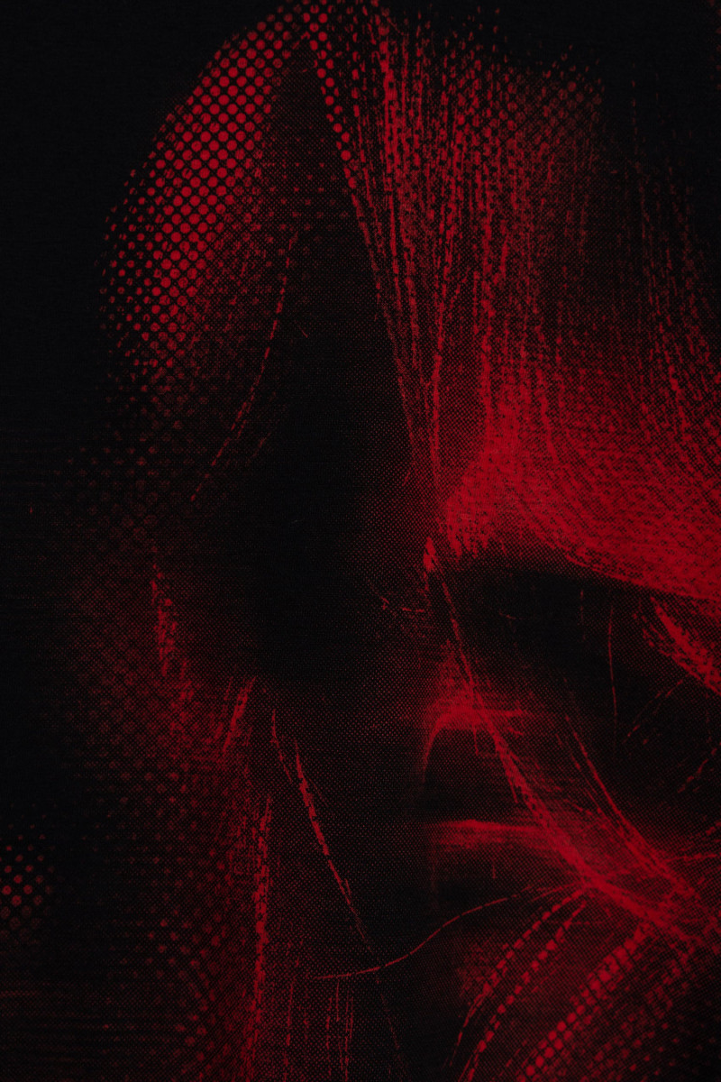 Czarny t-shirt z kolorową grafiką z przodu, czarny