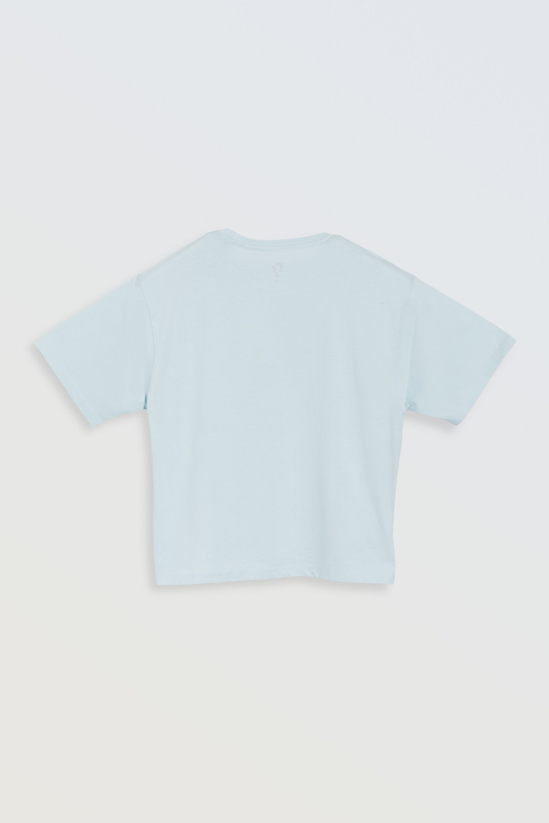 Błękitny t-shirt z kolorowym nadrukiem z przodu