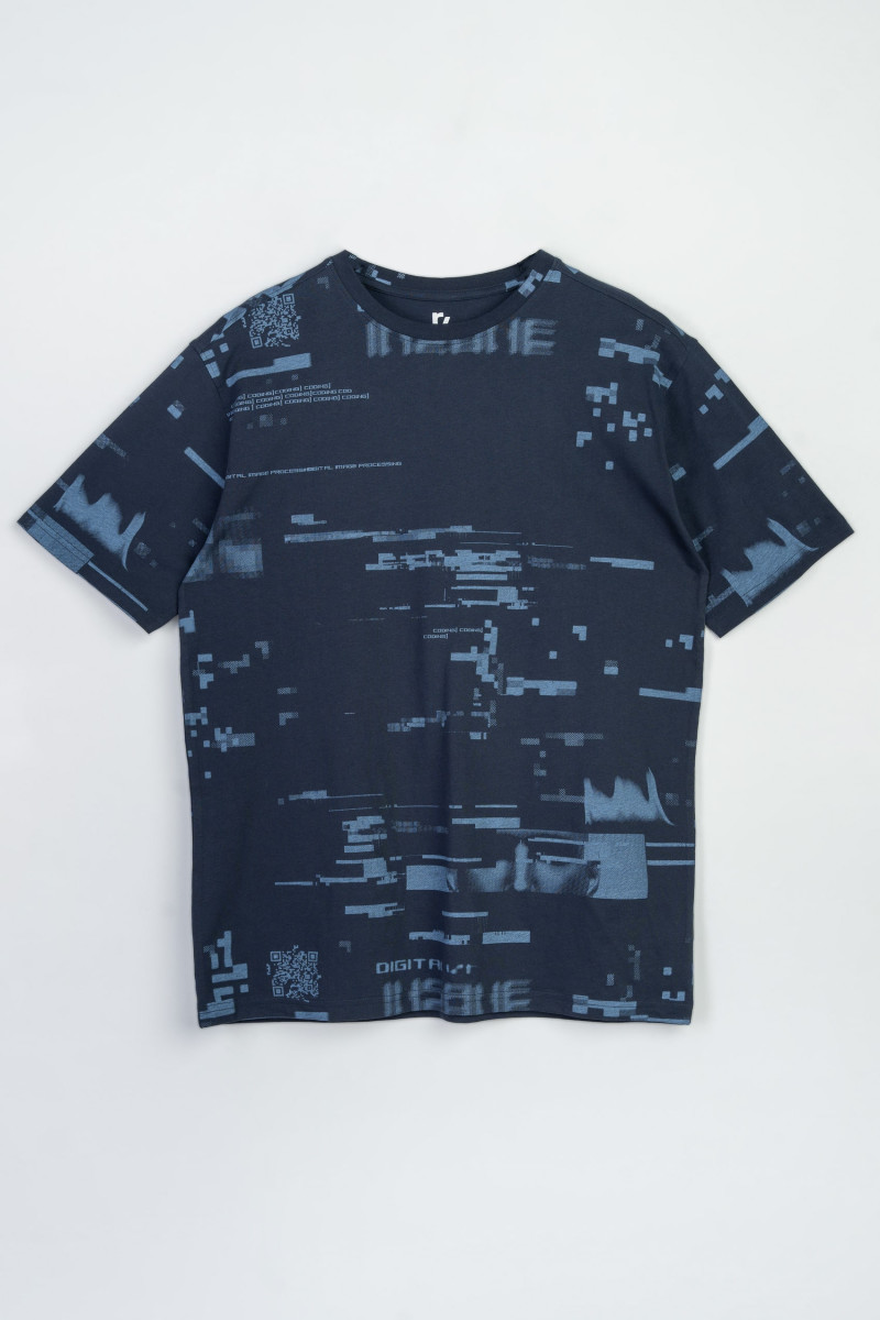 Granatowy t-shirt z niebieskim nadrukiem na całości