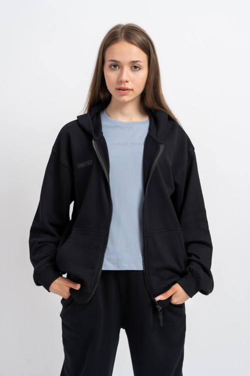 Czarna bluza oversize z kapturem z autorską grafiką z tyłu