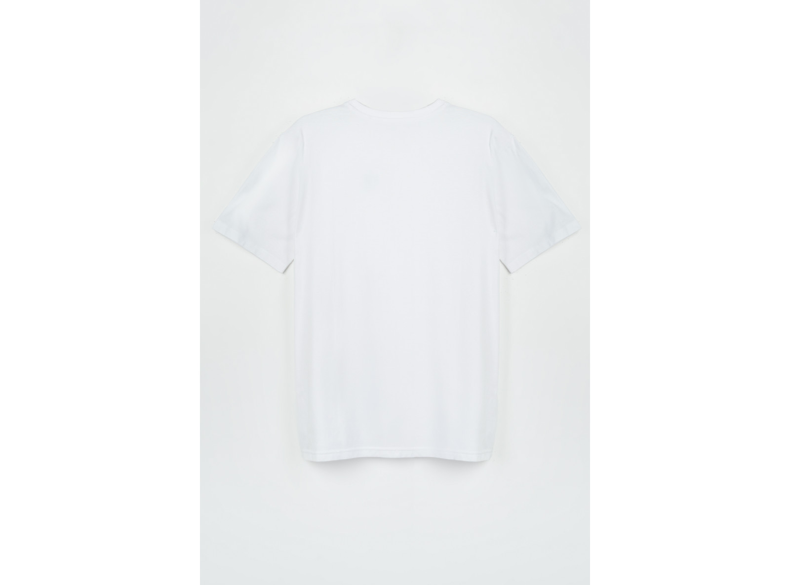 Biały t-shirt z kontrastową grafiką z przodu